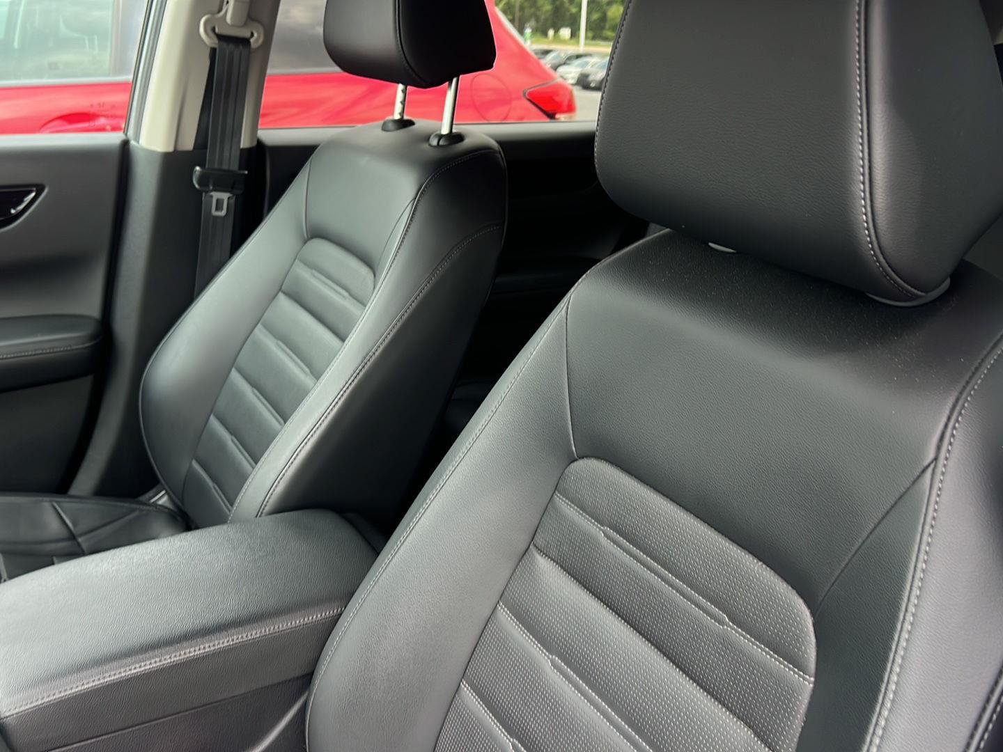 Used 2024 Urban Gray Pearl Honda EX-L image 9