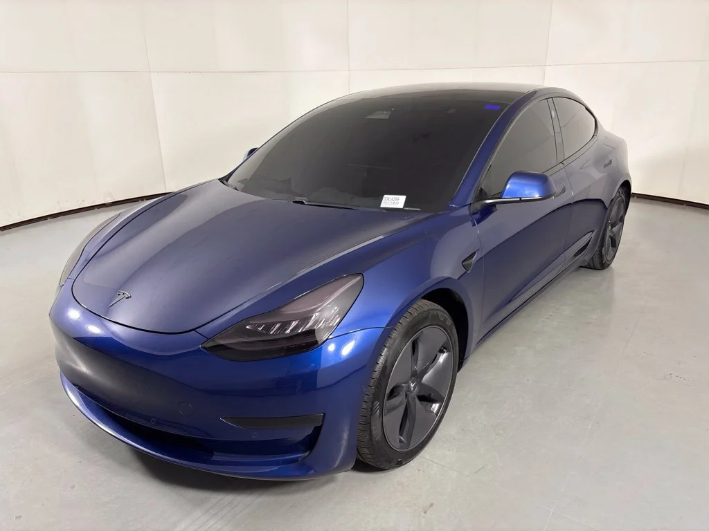 Used 2019 Blue Tesla Mid Range image 4