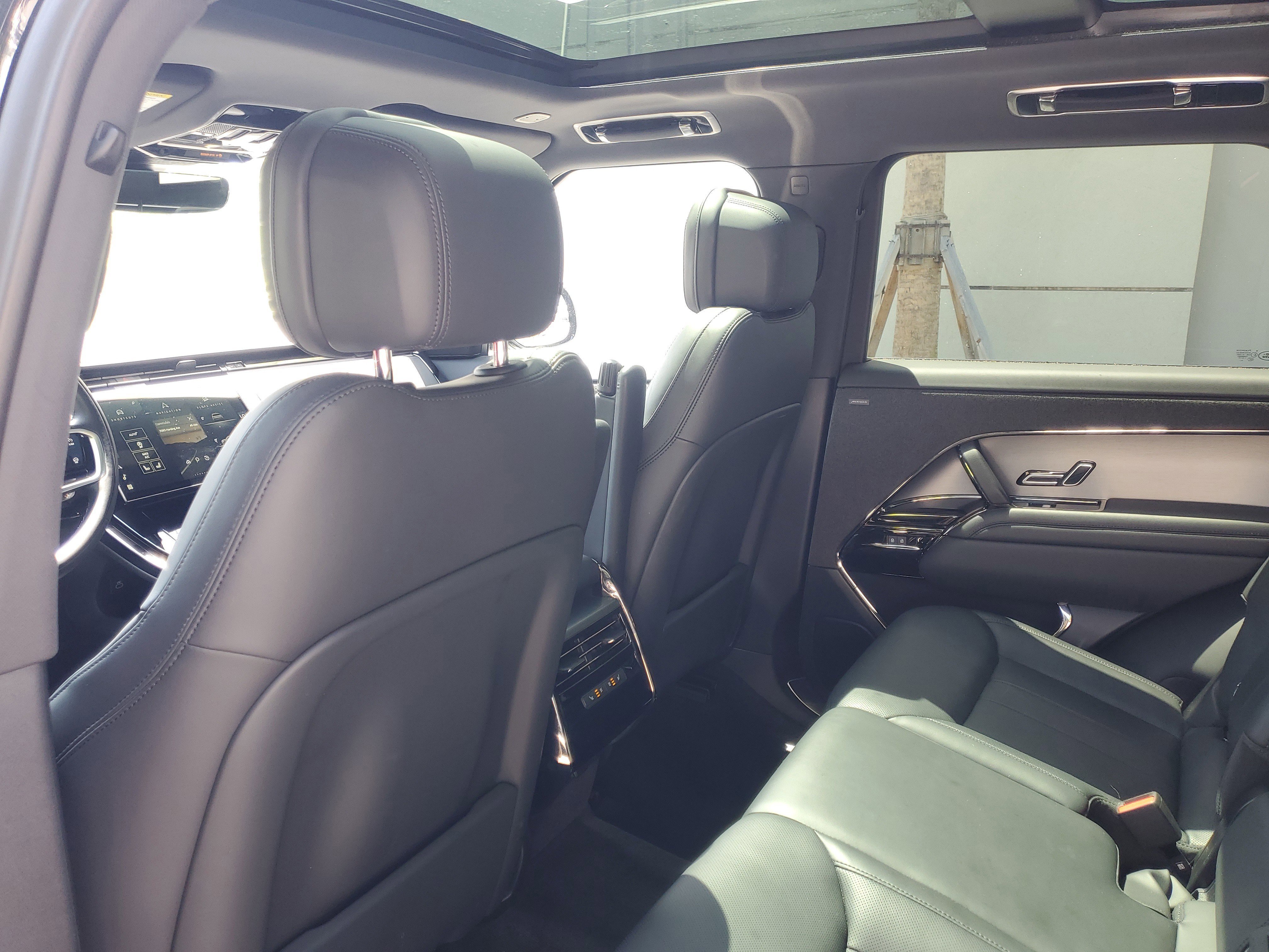 Used 2025 Santorini Black Metallic Land Rover SE image 12