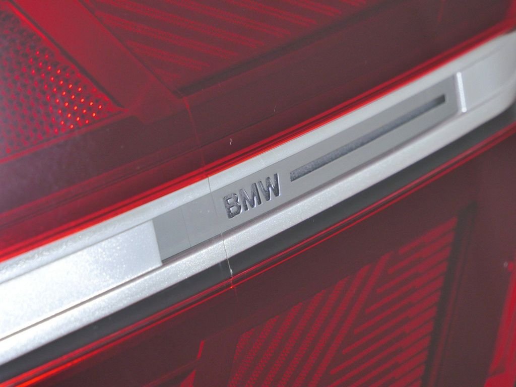 New 2026 Alpine White BMW 30 xDrive image 19