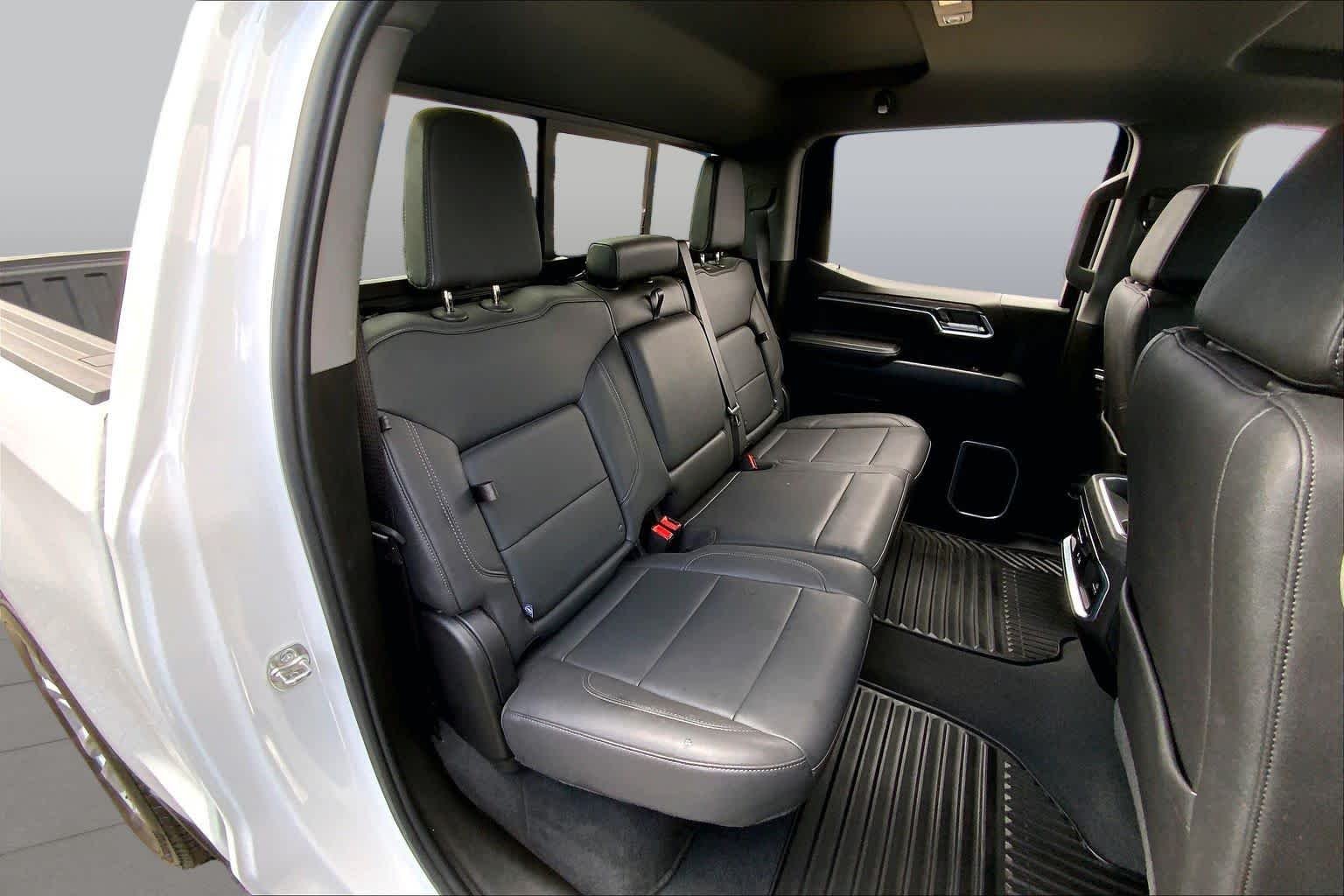 Used 2026 Summit White Chevrolet LTZ image 20