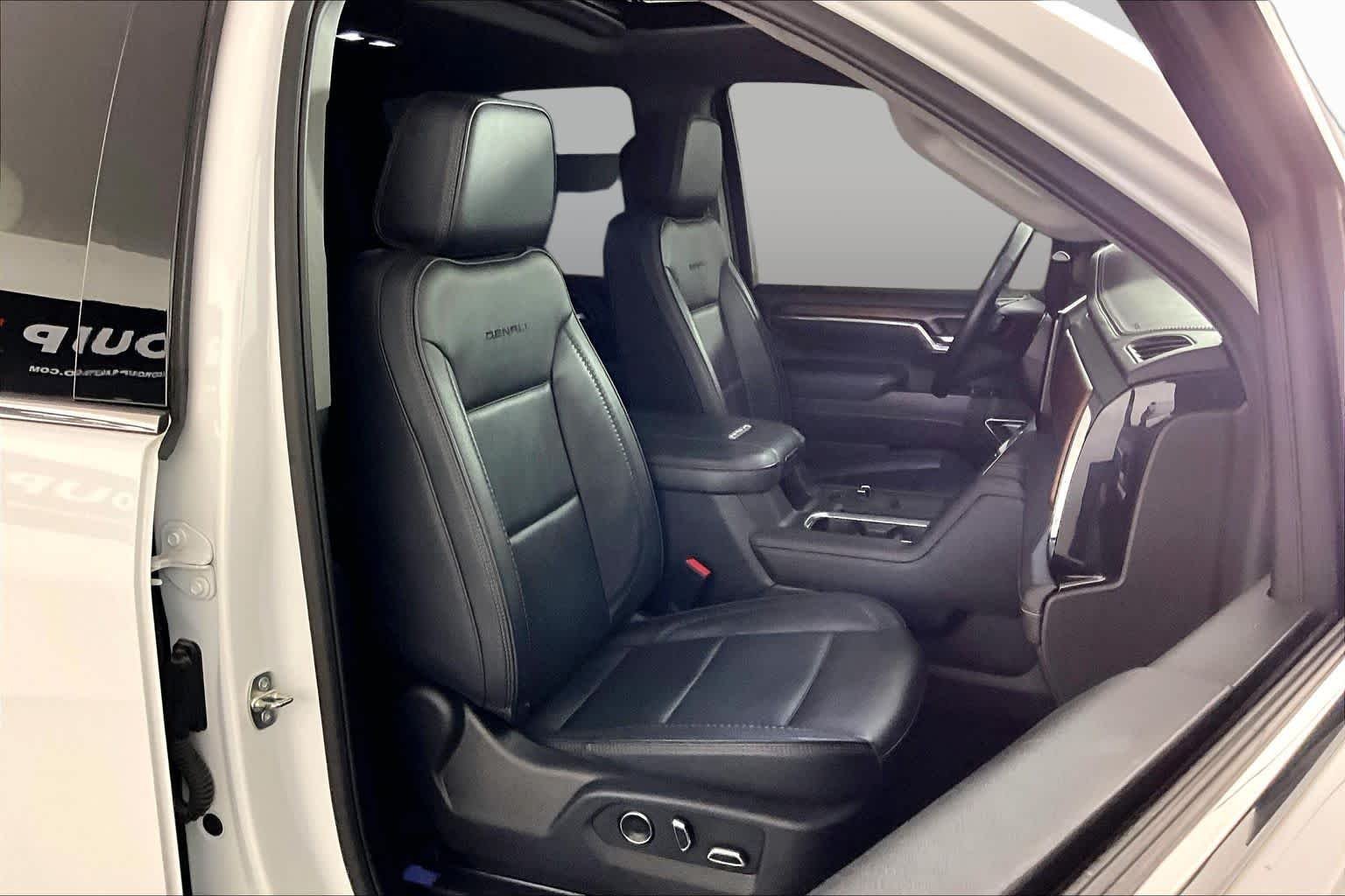 Used 2024 Summit White GMC Denali image 9