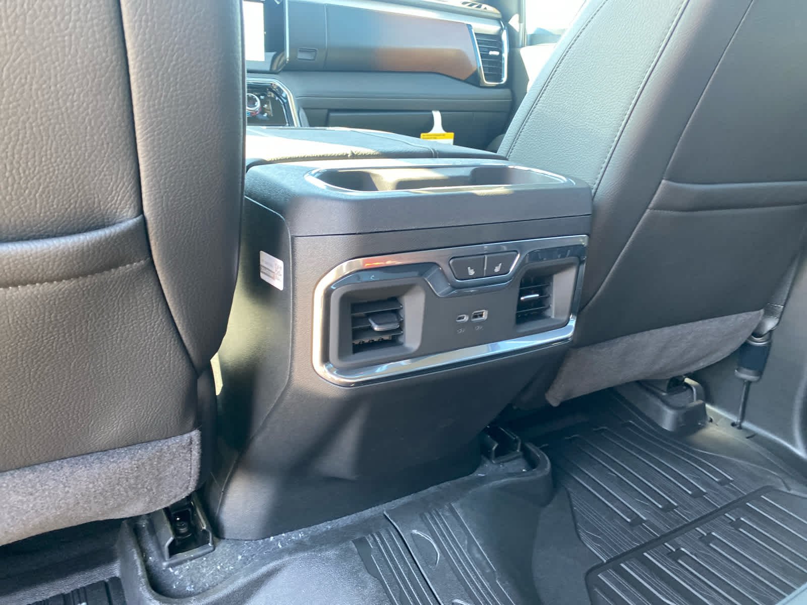 2026 GMC Sierra 2500HD Denali - Photo 23