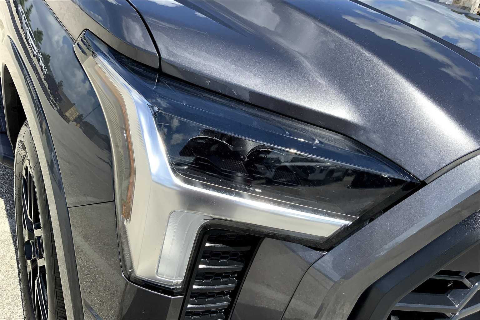 Used 2022 Magnetic Gray Metallic Toyota SR5 image 27