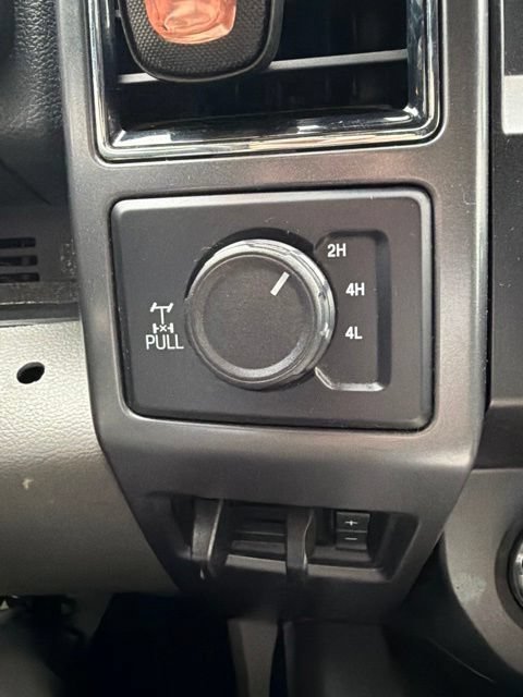 Used 2022 Gray Metallic Ford XLT image 19