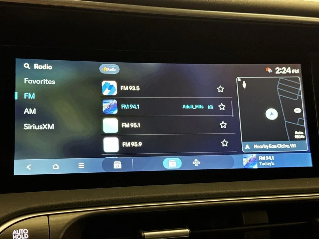 New 2026 Black Hyundai SEL Premium image 31