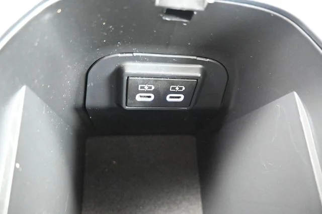 Used 2024 Beige Toyota XLE Premium image 38