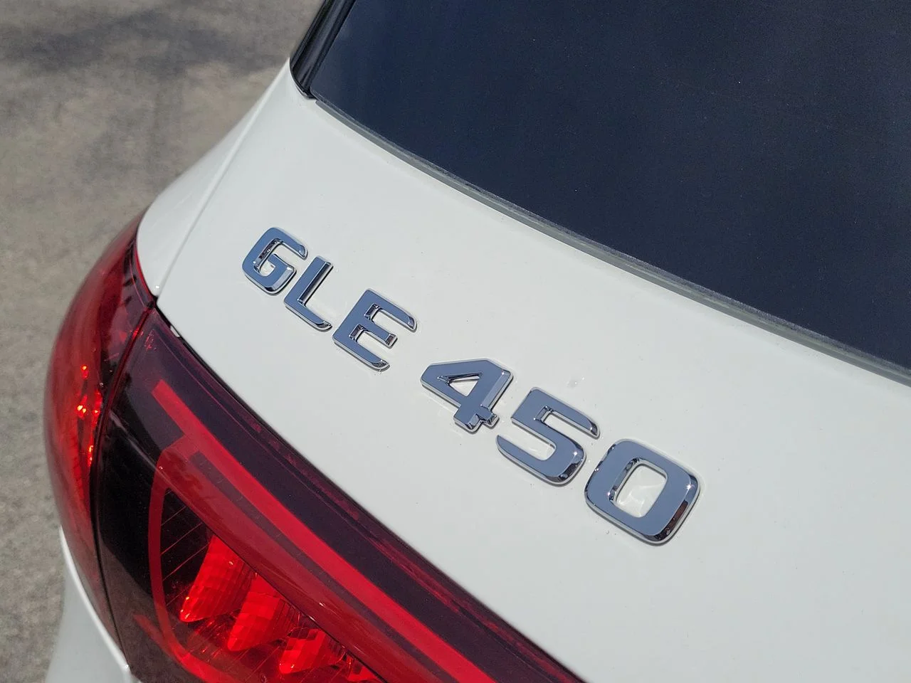 Certified Used 2023 White Mercedes-Benz GLE 450 image 7