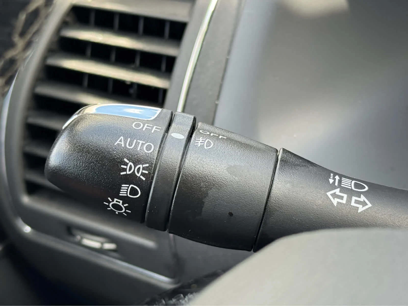 Used 2020 Black Obsidian INFINITI LUXE image 20