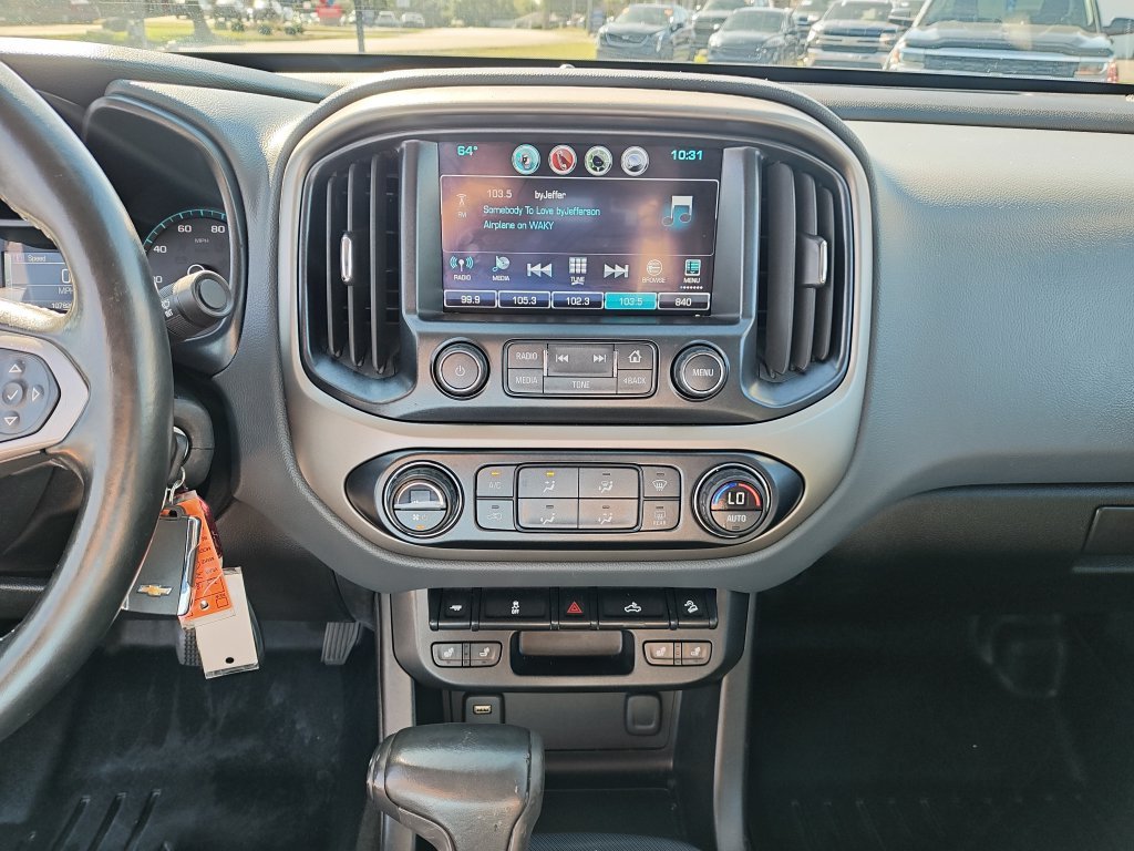 Used 2016 Silver Chevrolet Z71 image 21