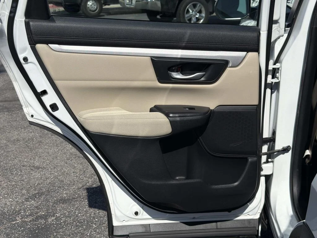 Used 2019 Platinum White Pearl Honda LX image 23