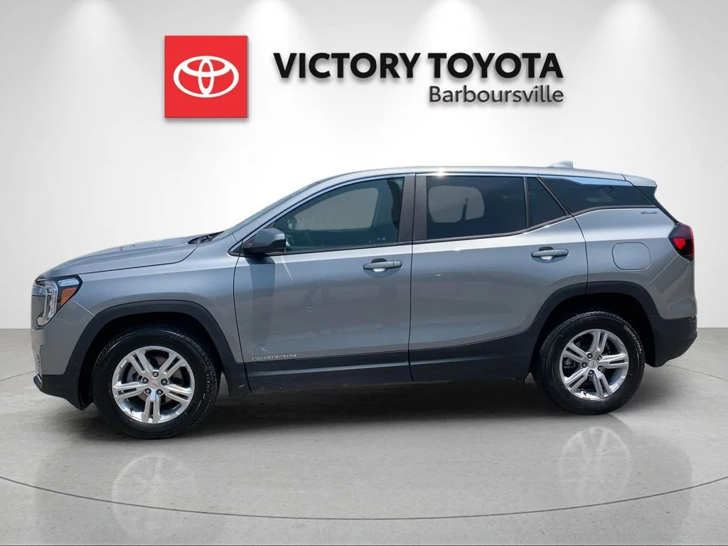 Used 2024 Silver GMC SLE image 2