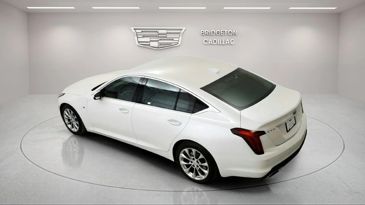 Used 2022 White Cadillac Premium Luxury image 35