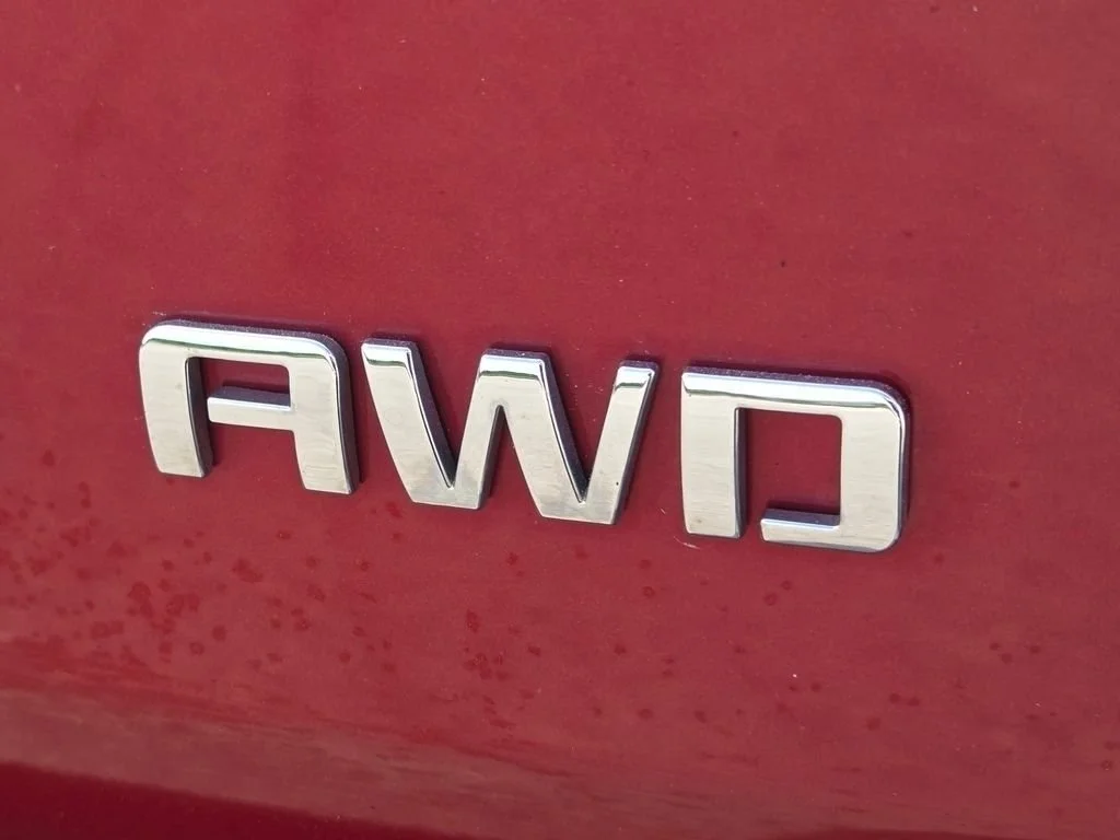Used 2018 Cajun Red Tintcoat Chevrolet LT image 27