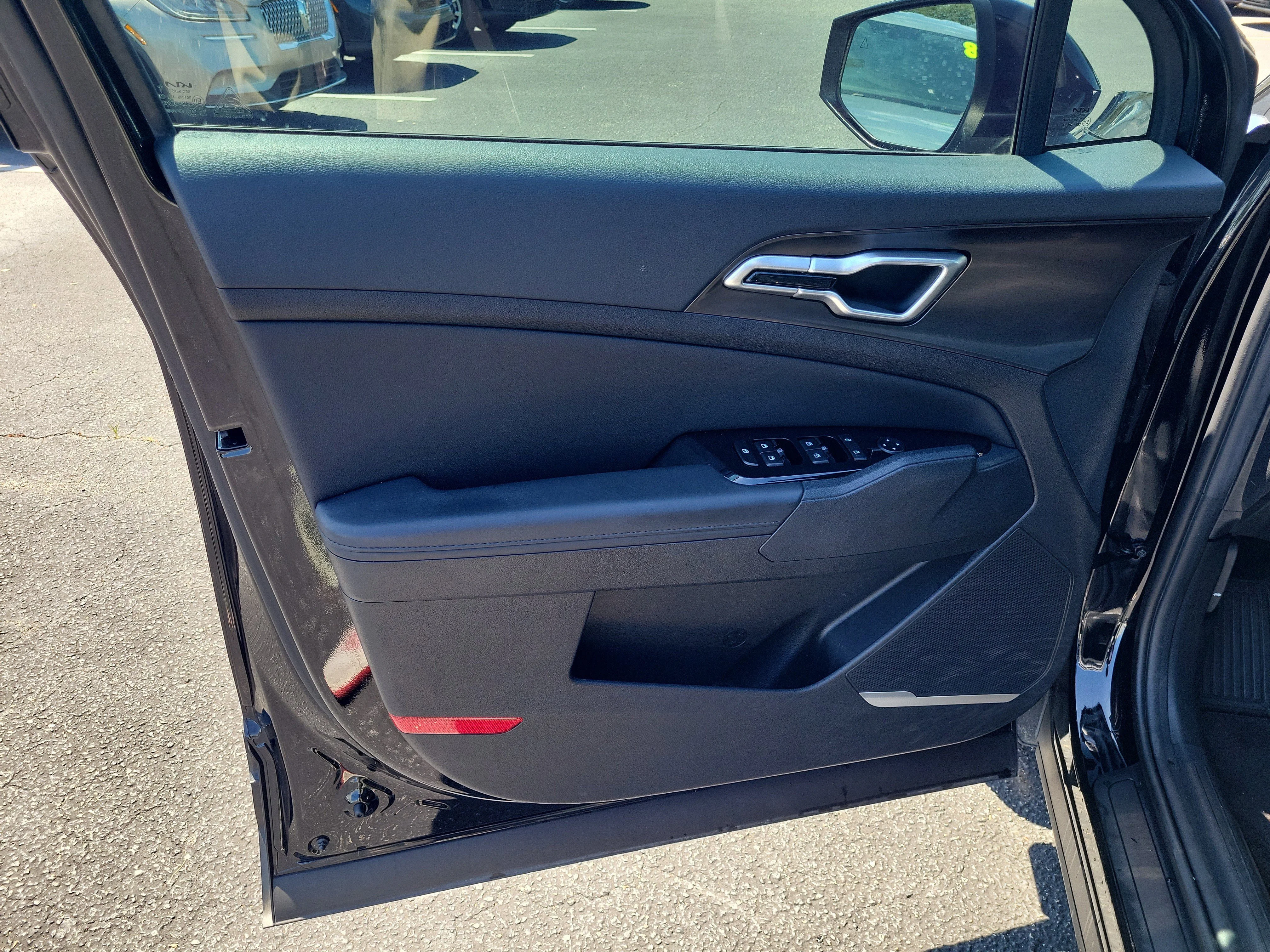 Used 2025 Ebony Black Kia EX image 16