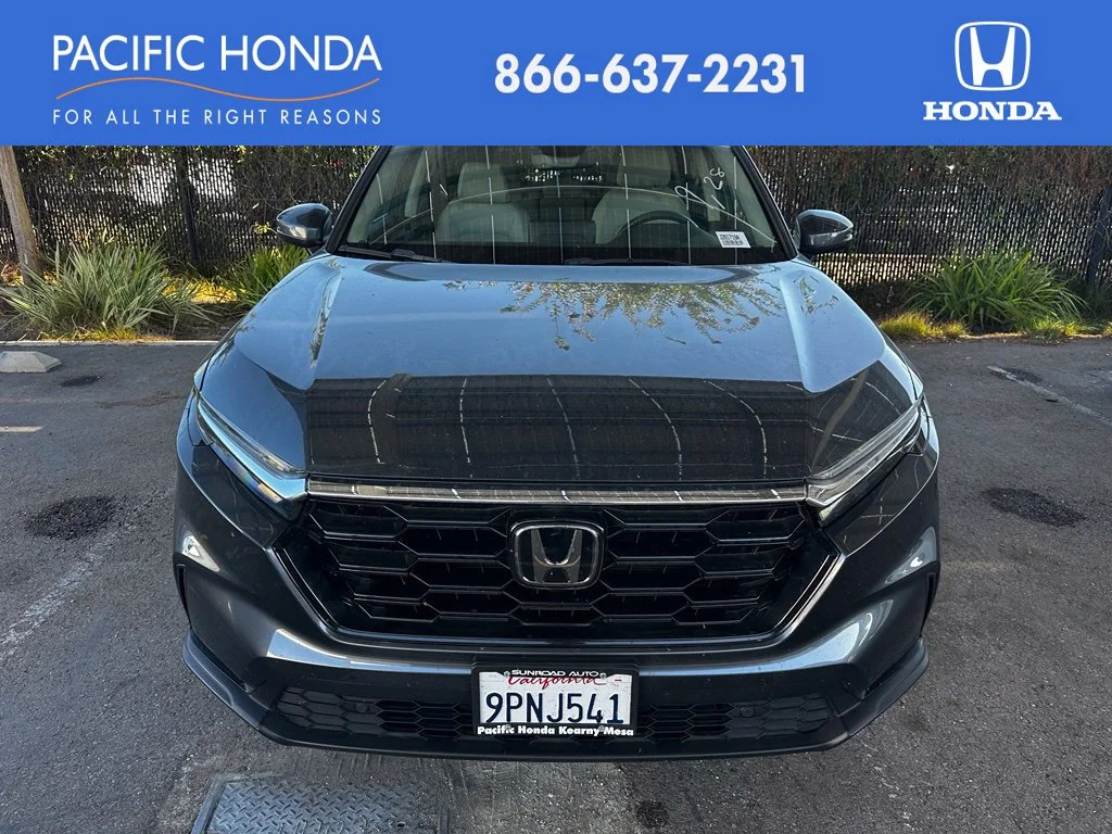 Used 2025  Honda EX-L image 1