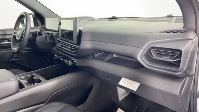 New 2024 Summit White Chevrolet Work Truck image 19