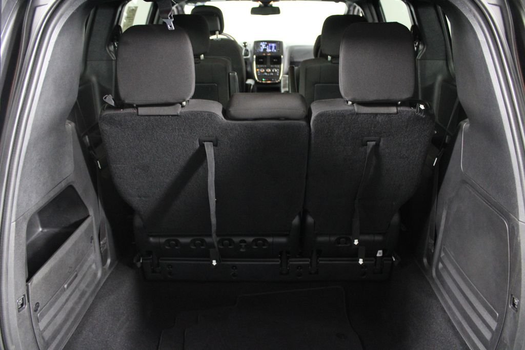 Used 2020 Gray Dodge SE Plus image 16