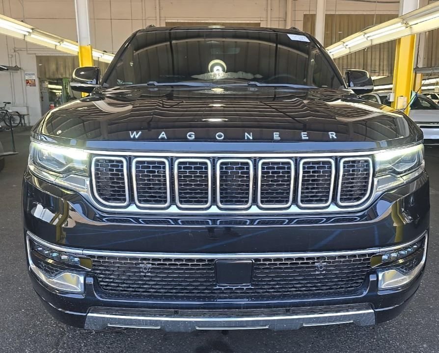 Used 2023 Jeep Wagoneer Series III with VIN 1C4SJVDP0PS513015 for sale in Kansas City
