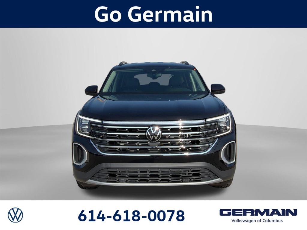 New 2026 Deep Black Pearl Volkswagen 2.0T SE image 2