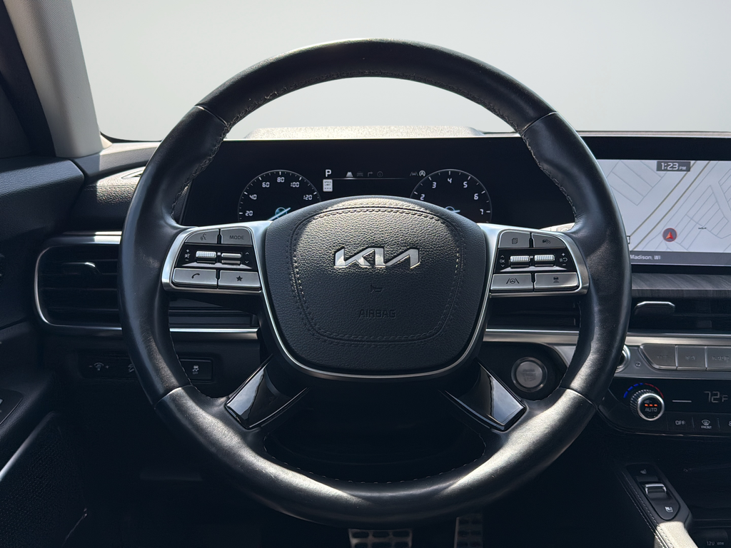 Used 2023 Glacial White Pearl Kia SX image 23