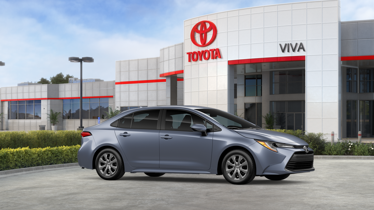 2026 Toyota Corolla LE - Photo 12
