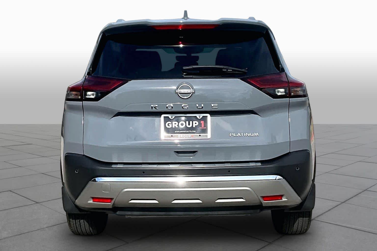 Used 2023 Boulder Gray Pearl Nissan Platinum image 5