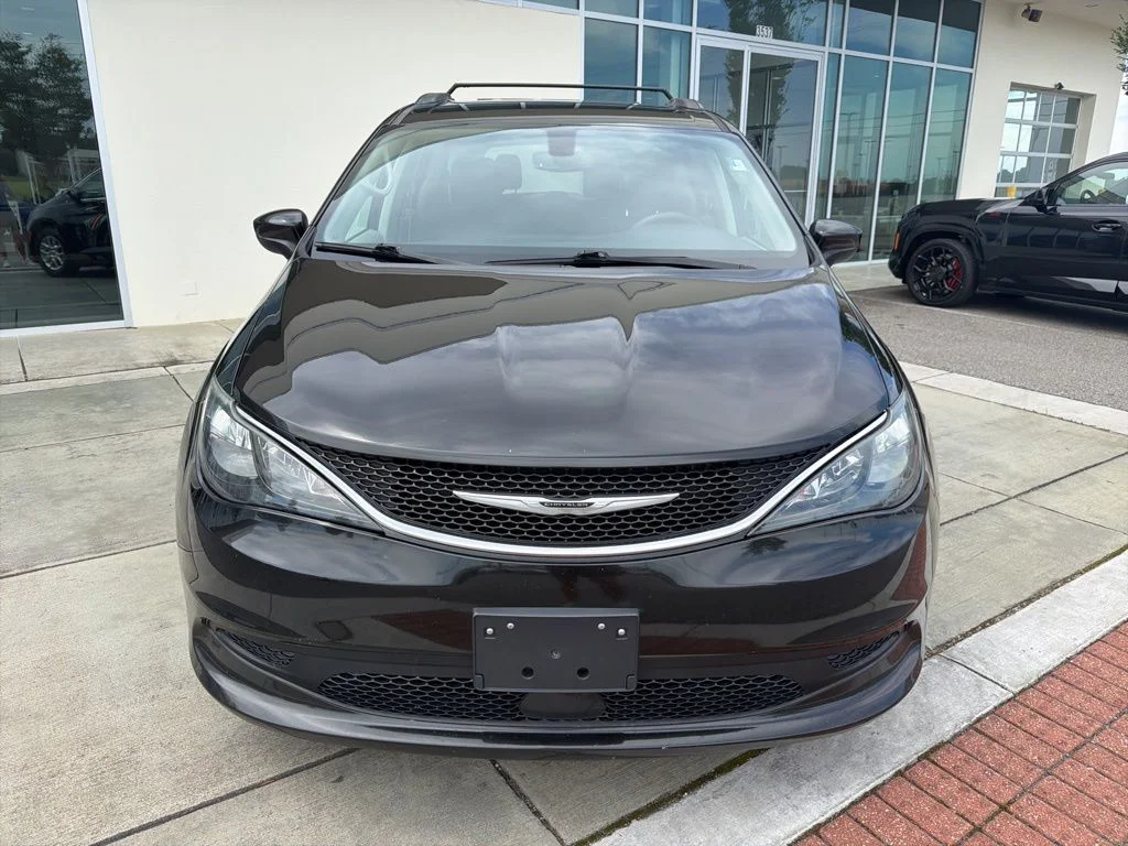 Used 2021 Black Chrysler LXI image 2
