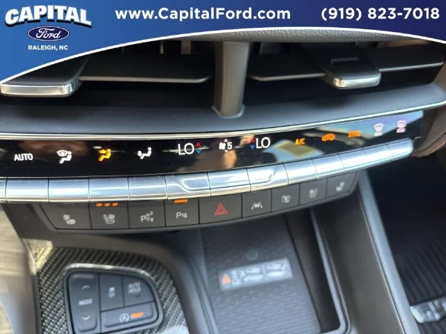 Used 2025 Silver Cadillac V-Series image 30
