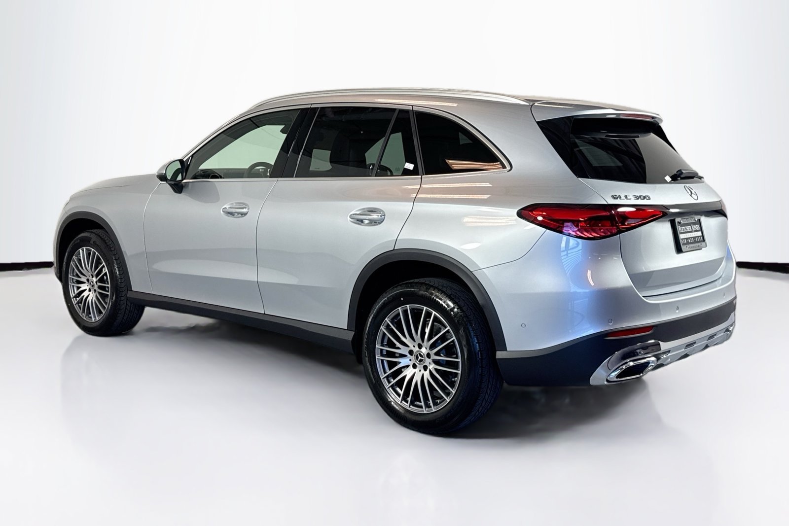 New 2026 Cirrus Silver Metallic Mercedes-Benz GLC 300 image 7