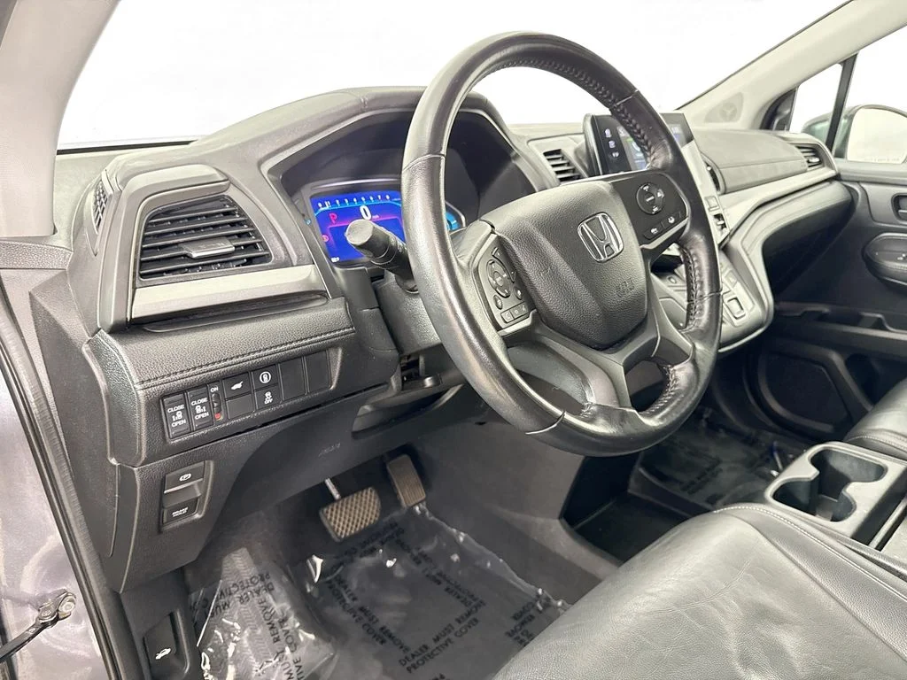 Used 2023 Gray Honda EX-L image 9