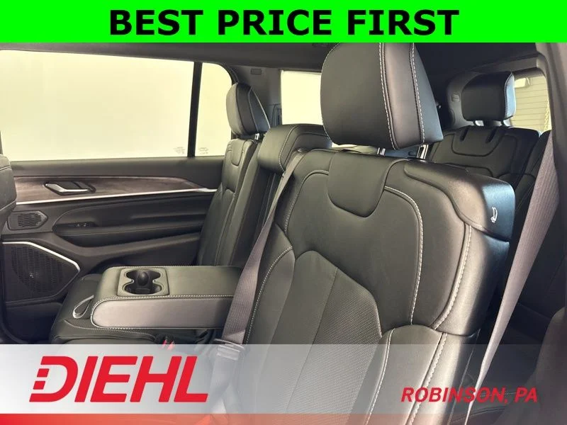 New 2026 Velvet Red Pearl-Coat Exterior Paint Jeep Limited image 20