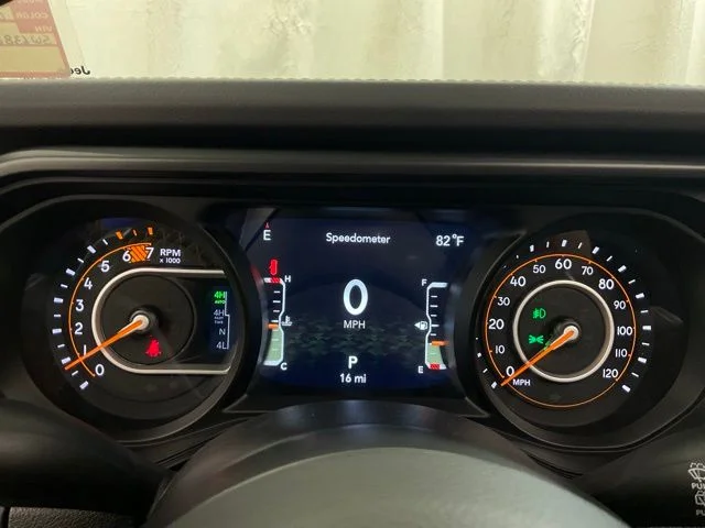 2025 Jeep Wrangler 4-Door Rubicon 392 Final Edition - Photo 17