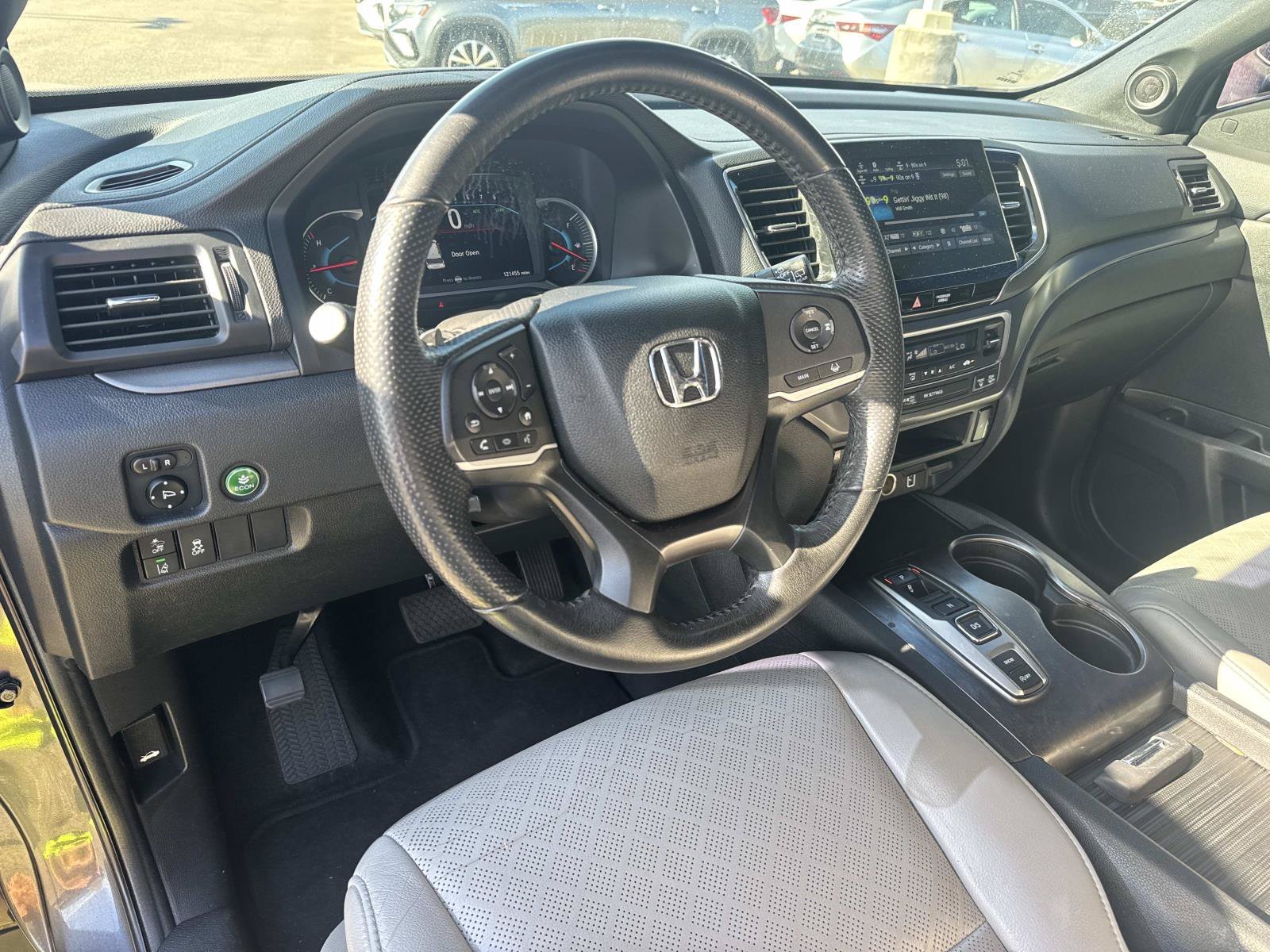 Used 2020  Honda EX-L image 17