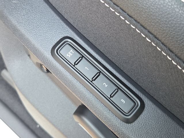 New 2026 Black Volkswagen 2.0T SEL image 9