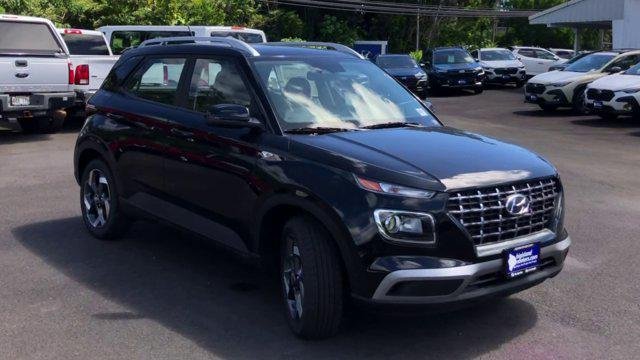 New 2026 Black,Onyx Hyundai SEL image 2