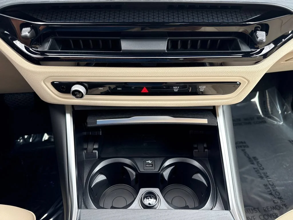 New 2026 White BMW eDrive40 image 30