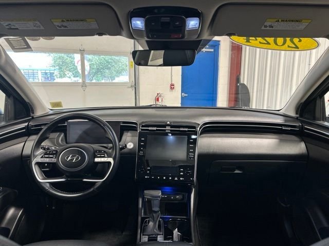 Used 2023 Phantom Black Hyundai SEL image 16
