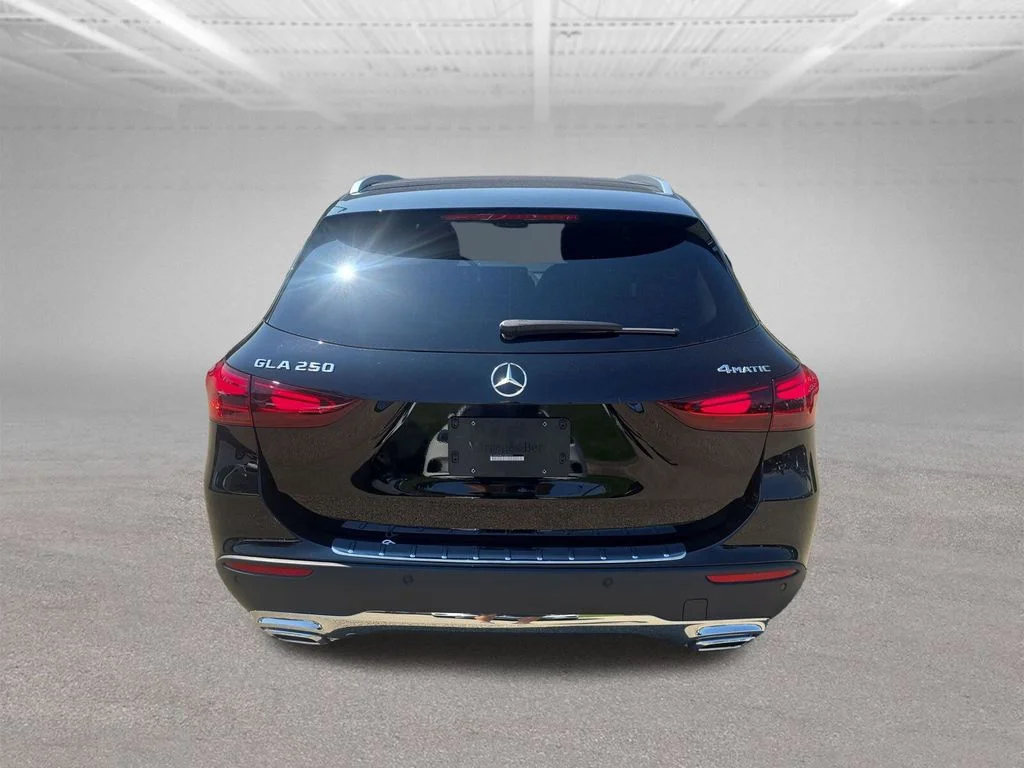 Used 2026 Black Mercedes-Benz GLA 250 image 5