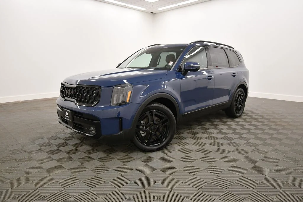 Certified 2025 Kia Telluride SX Prestige X-Line with VIN 5XYP5DGC7SG677115 for sale in Rochester, Minnesota