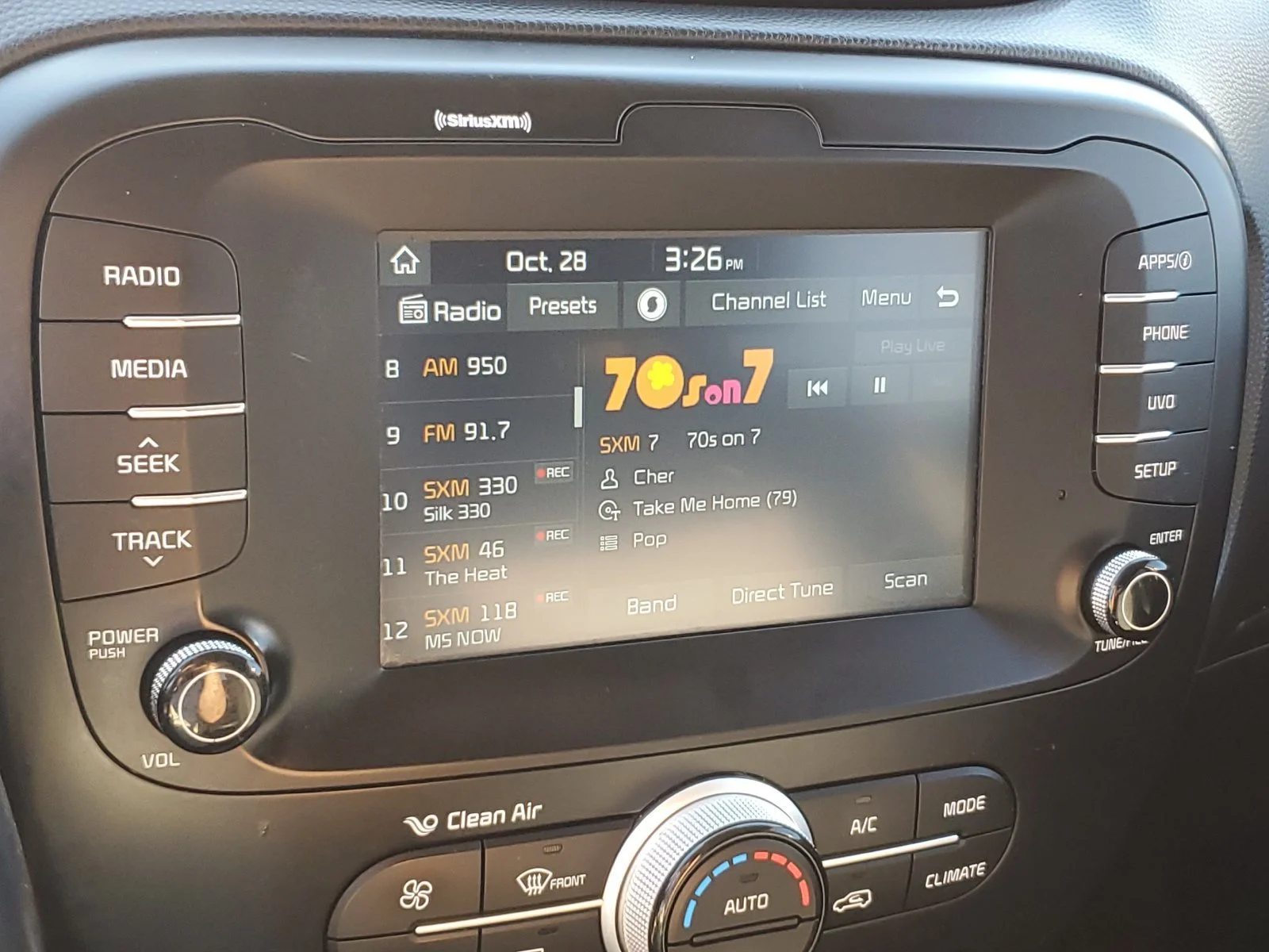 Used 2018 Red Kia Plus image 19