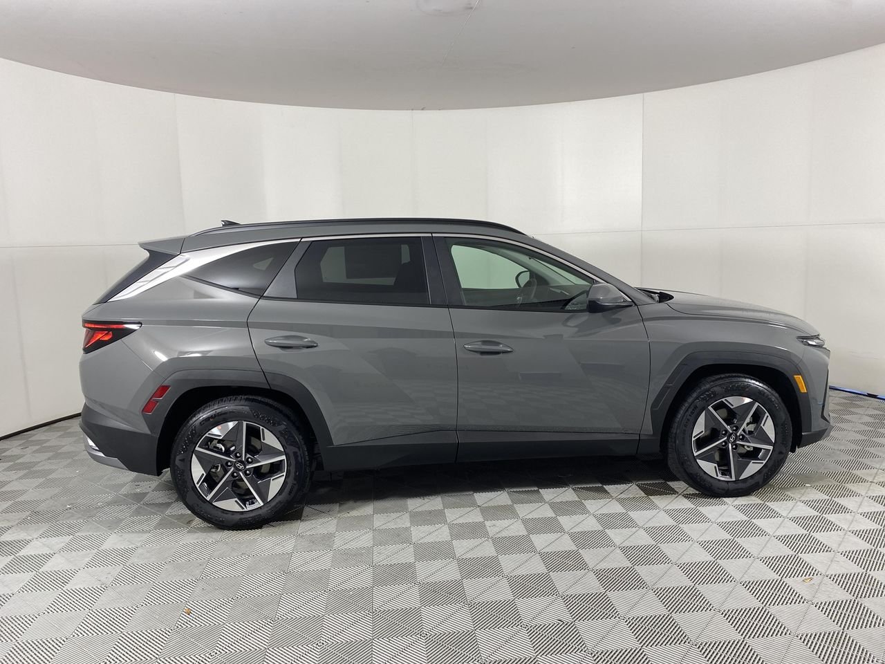 New 2026 Gray Hyundai SEL image 18