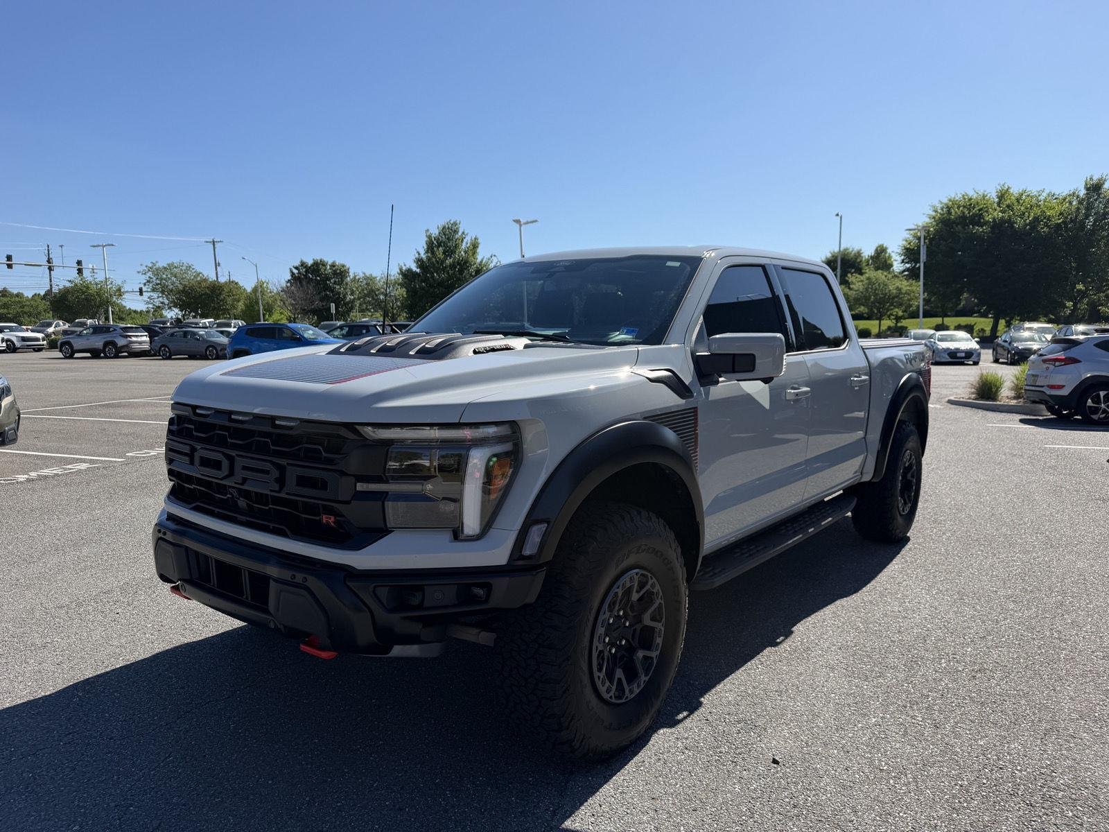 Used 2024 Avalanche Gray Ford Raptor image 4
