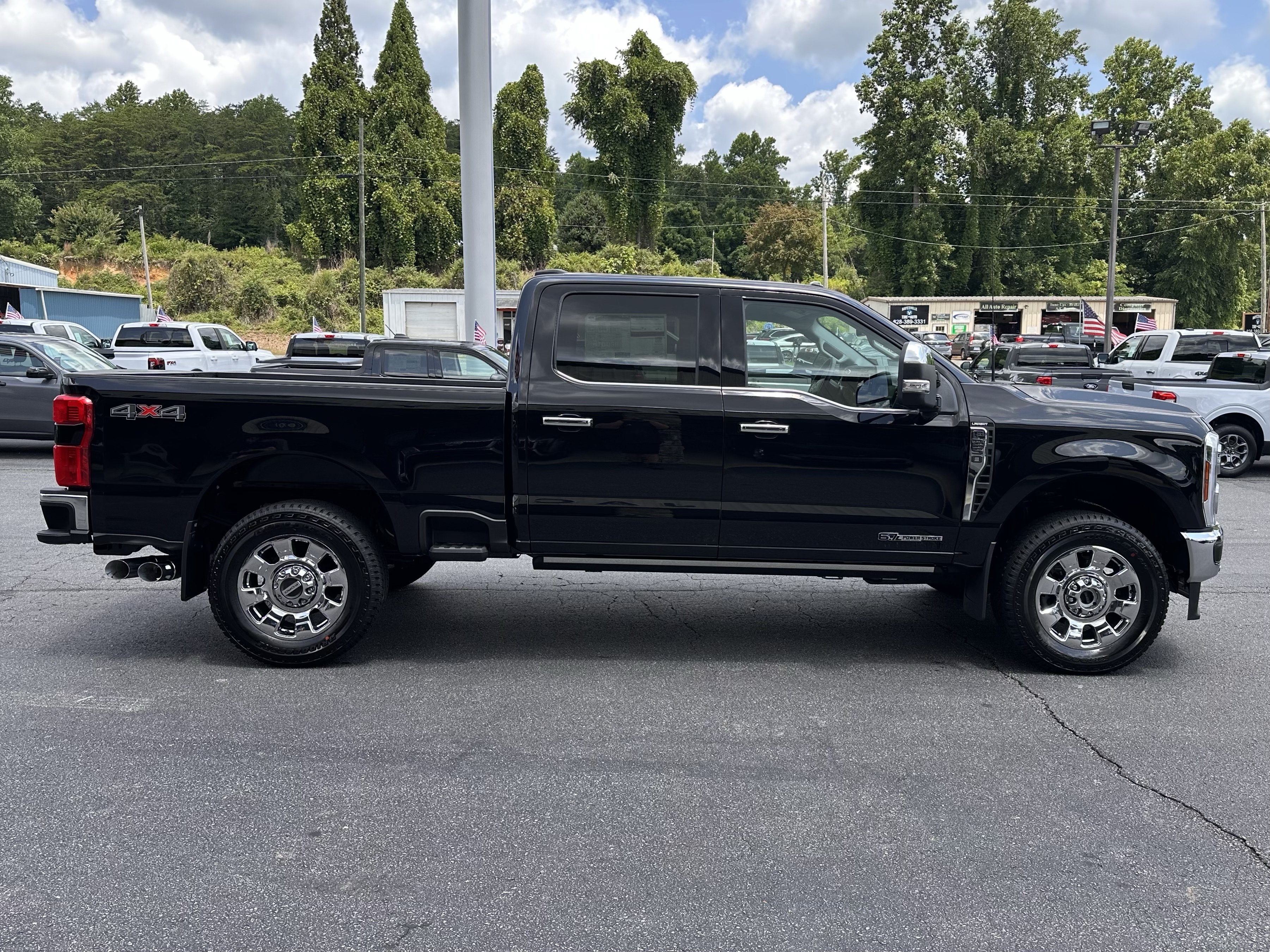 Used 2026 Agate Black Metallic Ford LARIAT image 5