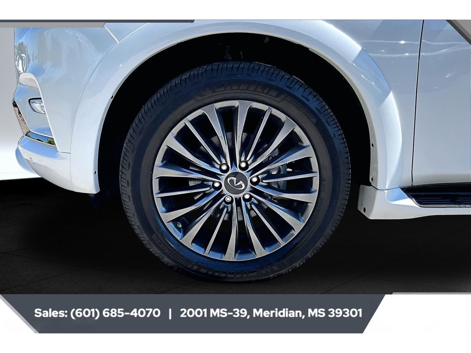 2024 INFINITI QX80 Sensory - Photo 7