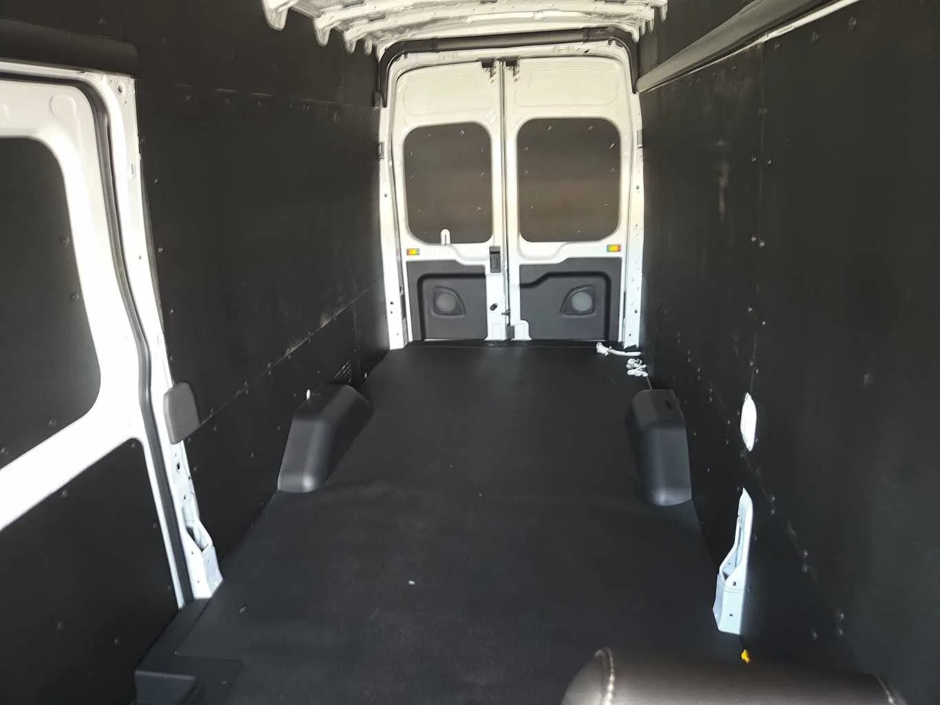 New 2026 Oxford White Ford Cargo Van image 22