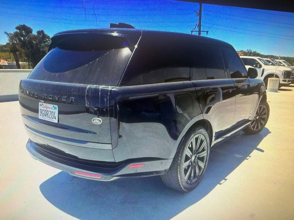 Used 2023 Santorini Black Metallic Land Rover SE image 8
