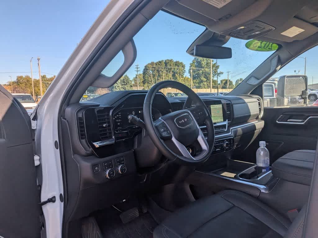 2025 Gmc Sierra 2500 HD SLT photo 4