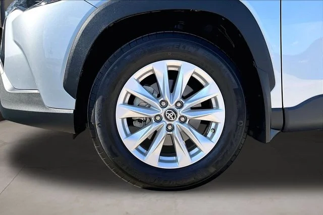 Used 2024 Silver Toyota LE image 33