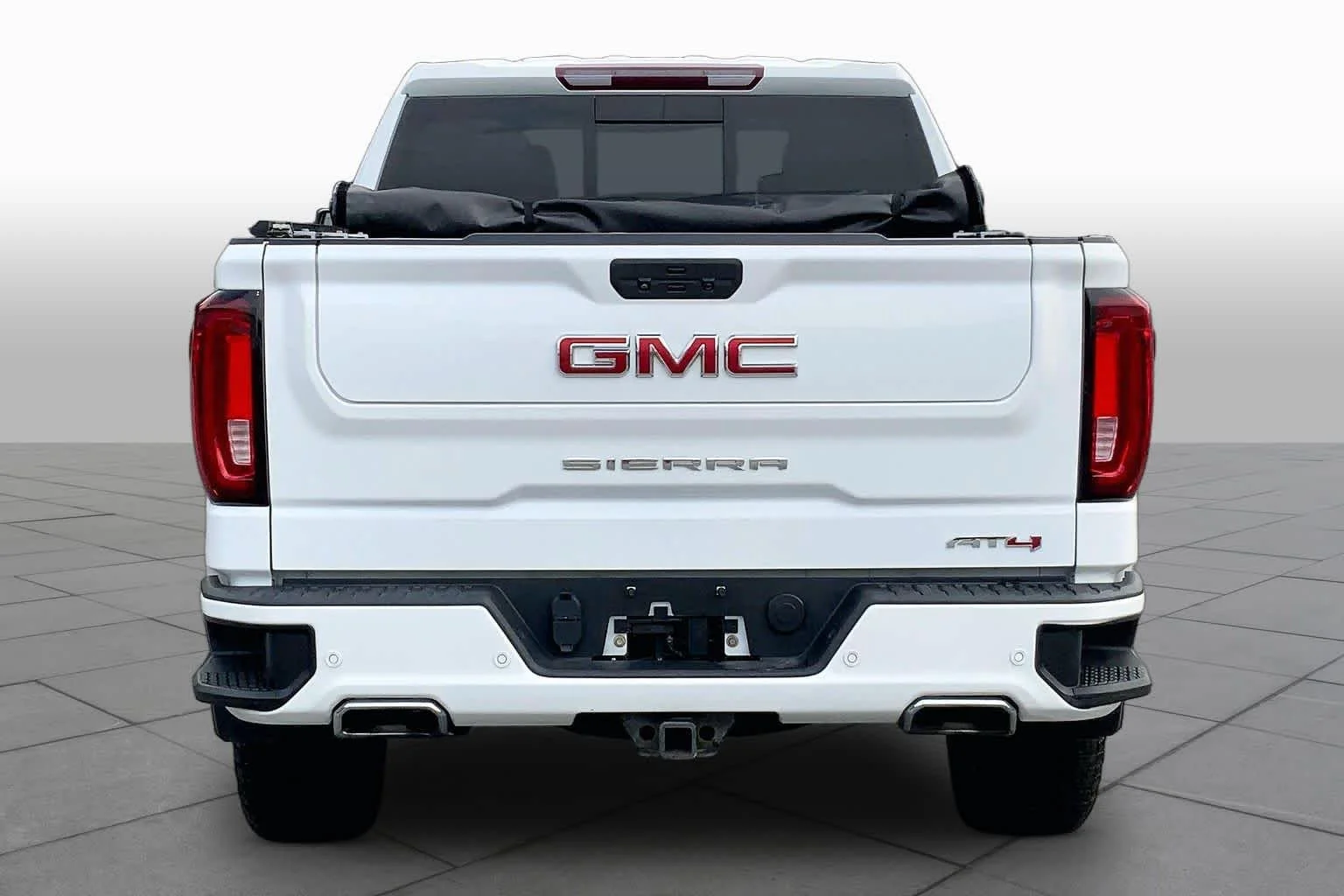 Used 2021 WHITE GMC AT4 image 5